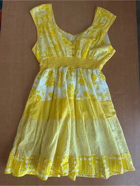 Magic Yellow & White Boho Tiered Mini Dress Smocked Waist Sleeveless Sz L